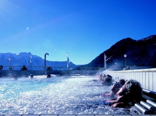 Bains thermeaux (20 min avec voiture)